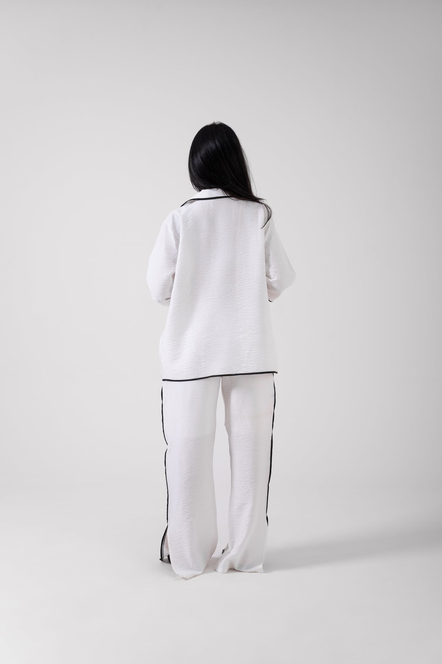 Black & White Linen